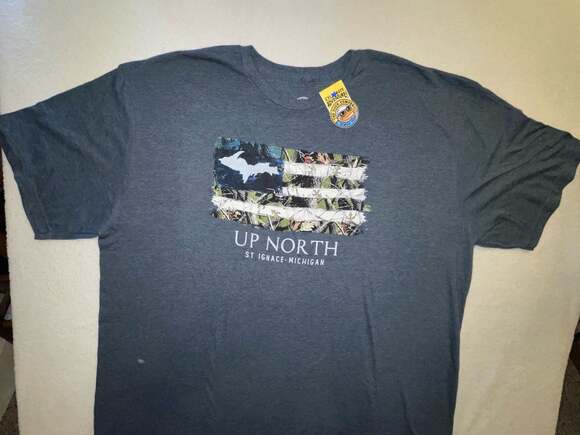 The Duck Company Other - The Duck Company Up North St. Ignace Michigan Camo Flag T-Shirt Size 3X
